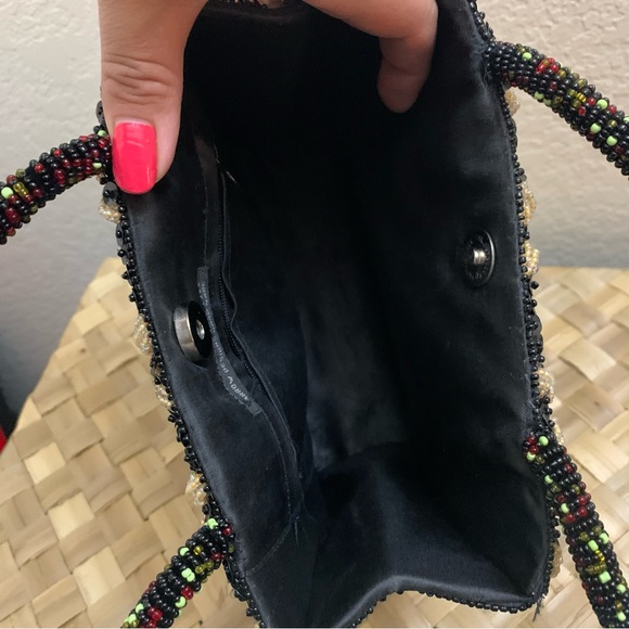 Arrow Designs Hand made beaded handbag 🌺 - Picture 7 of 12